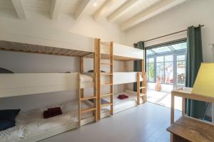 Postel nebo postele na pokoji v ubytování ILE DE RÉ - Villa Sylvabelle + 36 fotografií