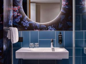 Baðherbergi á ibis Styles Rotterdam Ahoy
