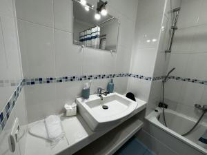 Kúpeľňa v ubytovaní Chayofa Paraiso, apartamento Tenerife Sur