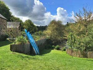 Um jardim em Gîte Entrammes, 6 pièces, 10 personnes - FR-1-600-238