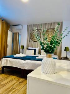 Postel nebo postele na pokoji v ubytování Cantinho das Pedras