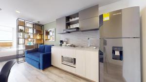 A kitchen or kitchenette at Luxury Loft Zona T