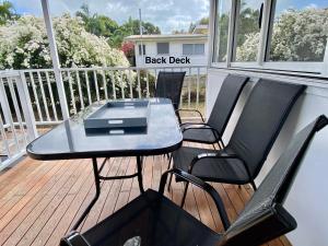 Μπαλκόνι ή βεράντα στο Central 4-Bedroom Haven in Townsville