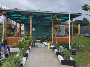 Fotografie z fotogalerie ubytování Alice Gardens & Campsite v destinaci Entebbe