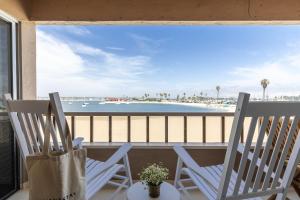 Balkon ili terasa u objektu Bay View I by AvantStay Stylish Mission Beach Home on the Sand