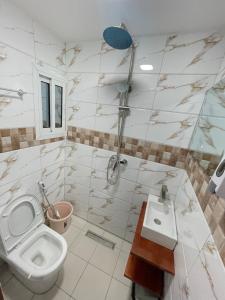 Koupelna v ubytování Residence Therese La Grâce + 52 fotografií