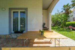 Vonkajšia záhrada v ubytovaní Vista Exclusive seaview