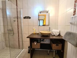 Koupelna v ubytování Gîte et Chambres d'hôtes, l'Erable