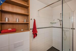 Vannituba majutusasutuses Waldsiedlung Kontraste