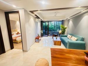 Posezení v ubytování Hotel South Ex Residency - South Ex near AIIMS Delhi - Couple Friendly
