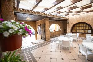 A seating area at La Rosa Hotel - Selinunte