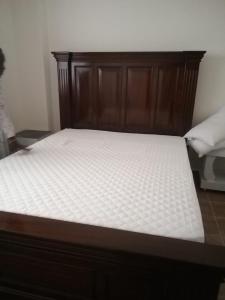 Cama ou camas em um quarto em Rozina Apartments