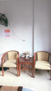 Ein Sitzbereich in der Unterkunft Ks Huy Hoang Airport