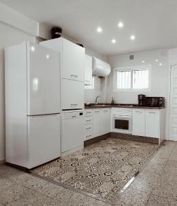 Kuchyňa alebo kuchynka v ubytovaní Nerja Sun Apartment Bahía