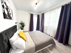 Posteľ alebo postele v izbe v ubytovaní OSapart Nice apartment in a complex Great Britain