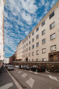 Budova, kde se apartmán nachází + 22 fotografií