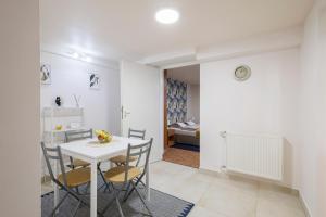 Posezení v ubytování Apartamenty przy Parku