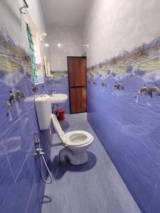 Ένα μπάνιο στο Sai Beach Stays