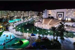Bazén v ubytování Folla Monastir Palm Lake Resort nebo v jeho okolí