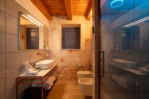 Koupelna v ubytování Borgofreddo Luxury Suite
