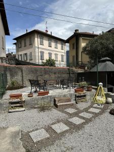 Το κτήριο όπου στεγάζεται  το διαμέρισμα