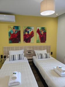 Letto o letti in una camera di Lap Home Kavala