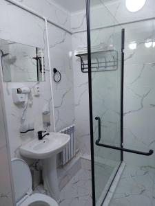 Koupelna v ubytování Bagysh Hotel