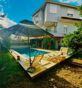 Zahrada ubytování Lion Dreams Villas 1 -Swimming Pool