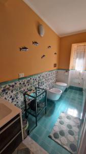 A bathroom at B&B IL CEDRO