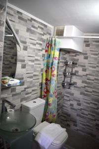 Koupelna v ubytování New Apartment Nea Kalikratia Chalkidiki near beach