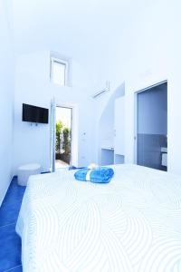 Postel nebo postele na pokoji v ubytování Blue View Luxury Rooms