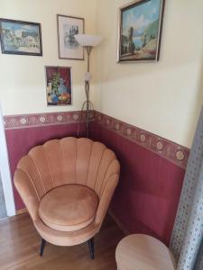Posedenie v ubytovaní Wohnung mit Charme in Pinsdorf