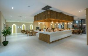 Restaurace v ubytování GREAT WHITE HOTEL