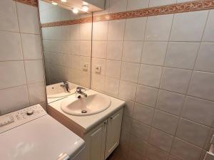 Ванна кімната в Appartement Les Gets, 3 pièces, 6 personnes - FR-1-598-76