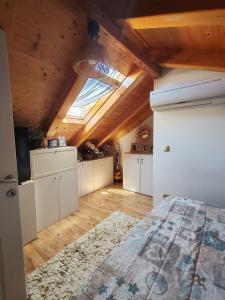 Posteľ alebo postele v izbe v ubytovaní Apartman Hygge