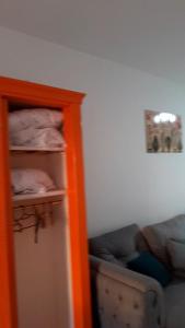 Uma cama ou camas num quarto em Turtles beach resort hourghada studio view sea view pool private beach jacuzzi security air-conditioned Cafe restaurant on the beach and a large sunny balcony