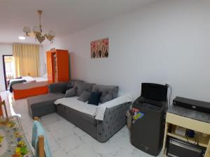 Posezení v ubytování Turtles beach resort hourghada studio view sea view pool private beach jacuzzi security air-conditioned Cafe restaurant on the beach and a large sunny balcony