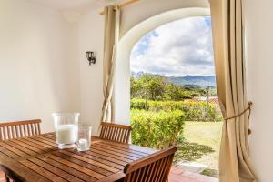 Imagen de la galería de PORTO CERVO-CALA DEL FARO [Parking-Sea-Garden], en Porto Cervo