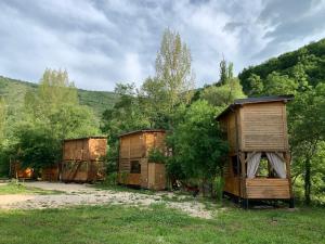 Příroda nedaleko luxury tent