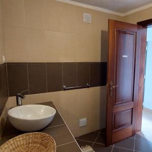 Koupelna v ubytování Quarto dos Delgados - Orca, Castelo Branco