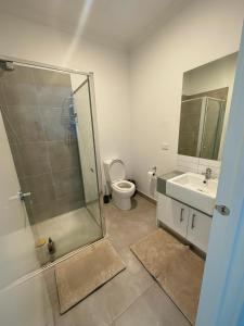 Koupelna v ubytování Cozy room in Cranbourne