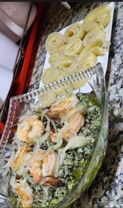 Makanan di atau berdekatan hotel