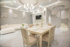 Et tv og/eller underholdning på Nobel apartment, Chania Town