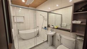 Koupelna v ubytování Senya Hotel