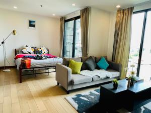 אזור ישיבה ב-The Astra Condo Changkhlan in Chiang Mai +37 תמונות