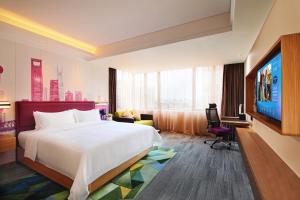 TV/trung tâm giải trí tại Hampton by Hilton Shanghai Hongqiao NECC