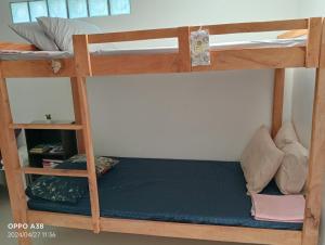 Двох'ярусне ліжко або двоярусні ліжка в номері RY Nest