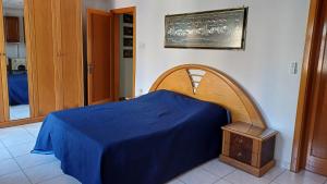 Postel nebo postele na pokoji v ubytování Cosy spacious maisonette