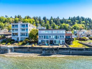 Fotografie z fotogalerie ubytování Seaside Serenity 1-BR Apt with peek-a-boo sound views v destinaci Seattle