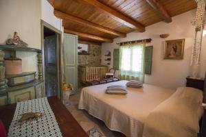 En eller flere senge i et værelse på Villa degli Artisti + 37 billeder